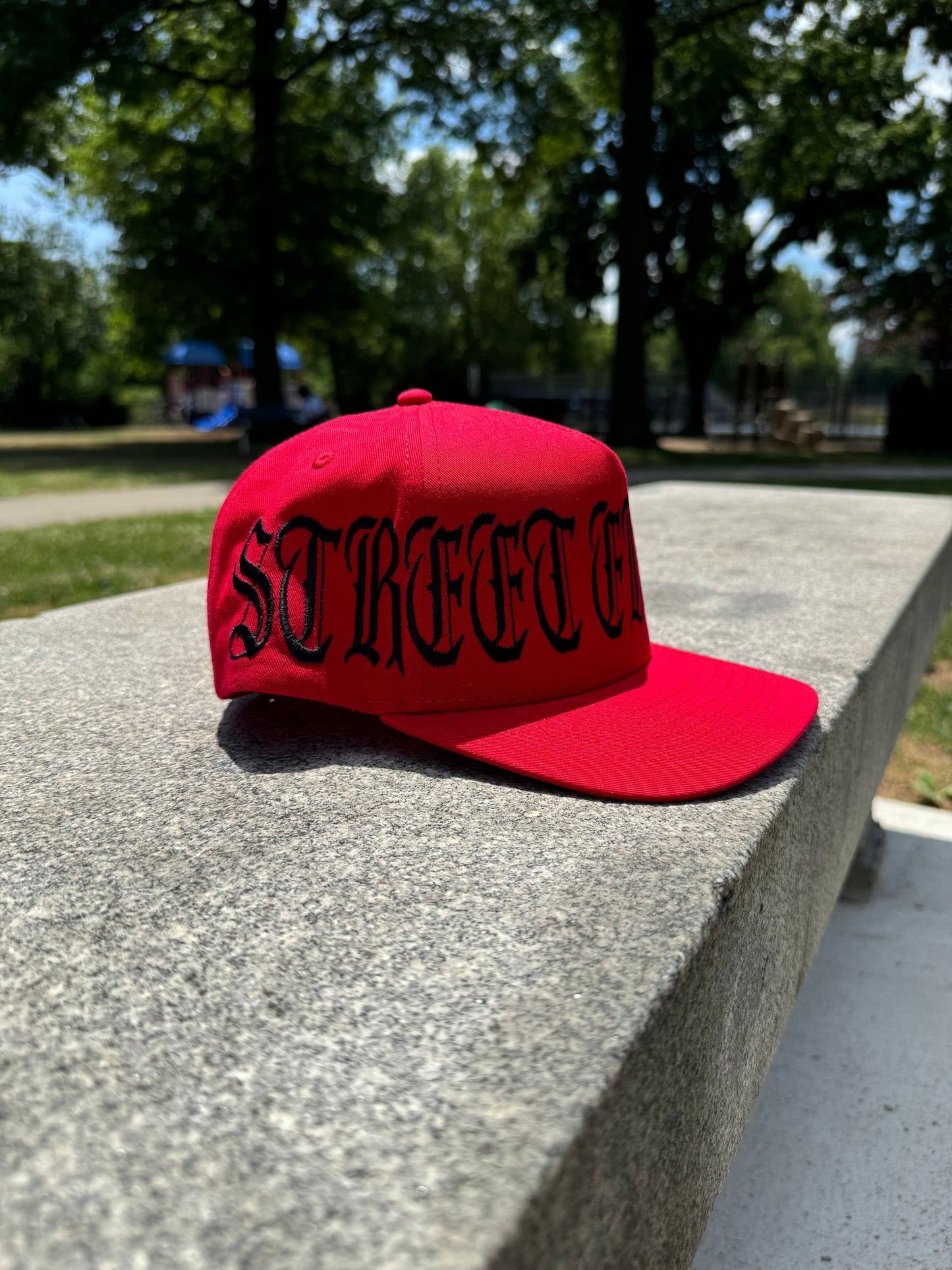 Red Street Elegance Snap